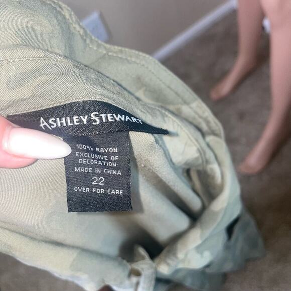 Ashley Stewart romper Camo print Twill Cargo jumper Plus SZ 22 - Picture 10 of 10